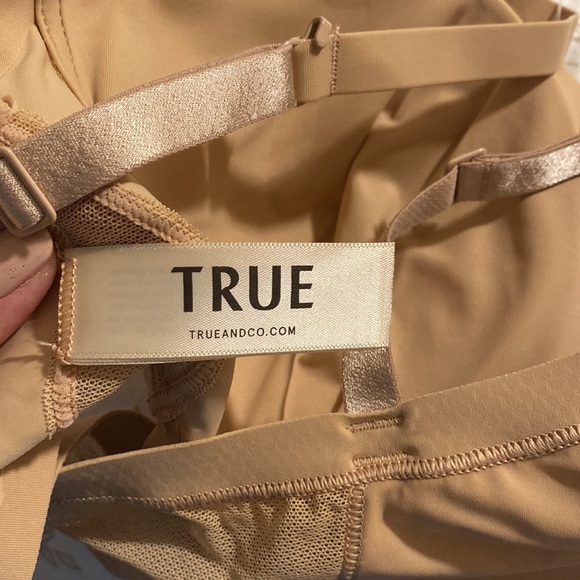 NWT True & Co Bra- True Body Lift- size medium - Picture 9 of 10